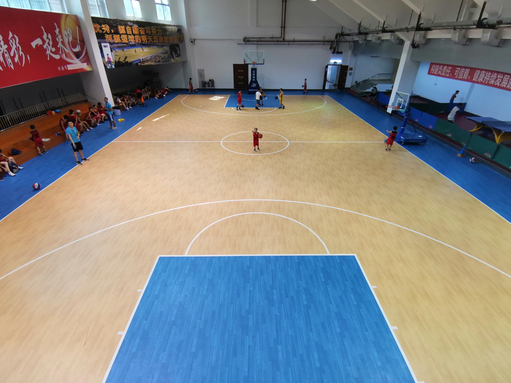 Wood-pattern sports flooring — Indoor basketball + halls