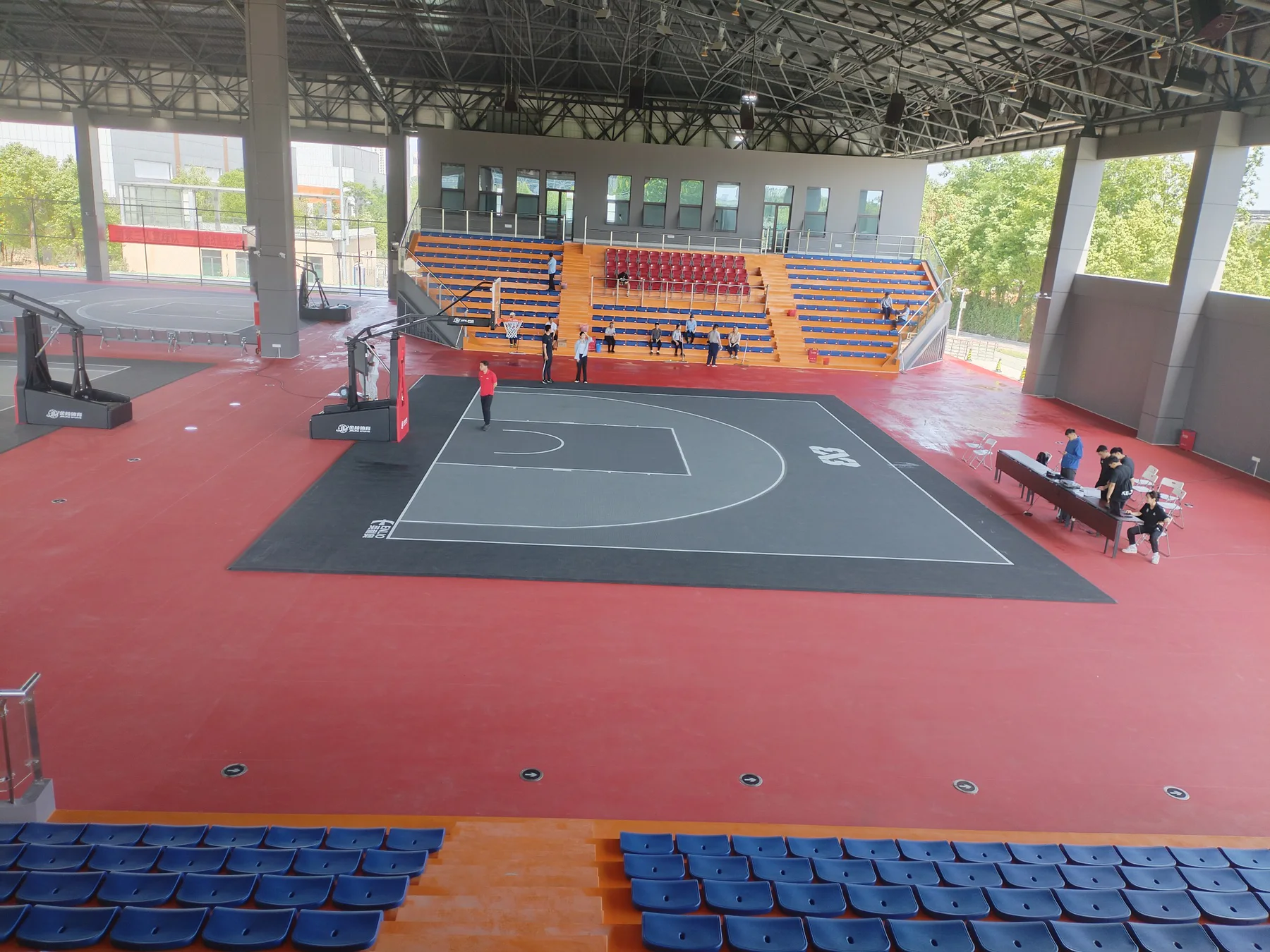 Basketball hoops & stands — Enlio court equipment