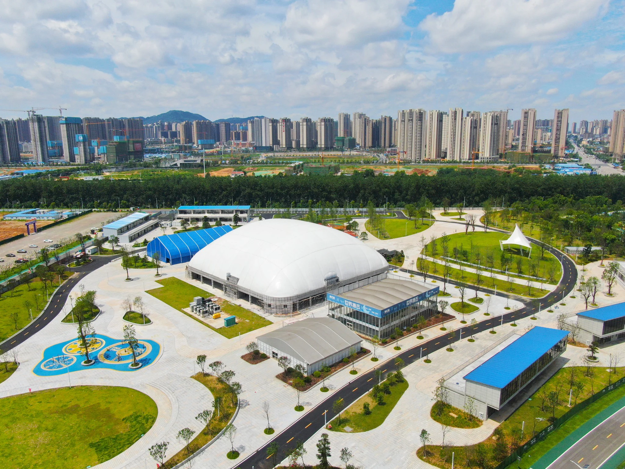 Sports air domes — Covered sport